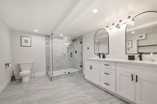 1715 30th St, Galveston, TX 77550 - Photo 23