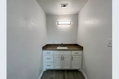 5706 Howell Street #B, Houston, TX 77032 - Photo 23