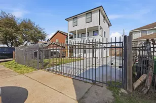 9026 McGallion Rd, Houston, TX 77022 - Photo 33