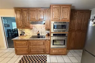 102 S Mattson St, West Columbia, TX 77486 - Photo 9