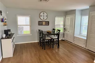 102 S Mattson St, West Columbia, TX 77486 - Photo 5