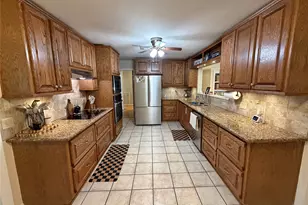 102 S Mattson St, West Columbia, TX 77486 - Photo 7