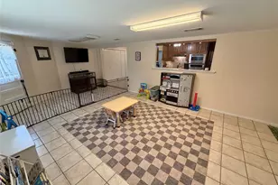 102 S Mattson St, West Columbia, TX 77486 - Photo 21