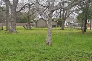 3219 Des Chaumes St, Houston, TX 77026 - Photo 1
