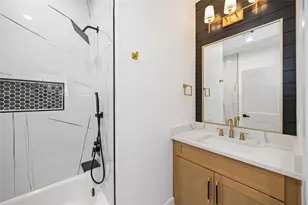 8007 Cora St, Houston, TX 77088 - Photo 9