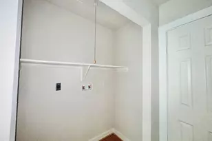 936 Bennington St, Houston, TX 77022 - Photo 9