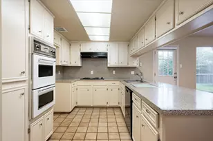 9306 Sanford Rd, Houston, TX 77031 - Photo 13