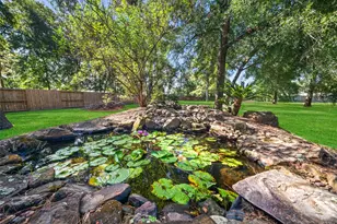 21710 Pino Ln, Crosby, TX 77532 - Photo 9