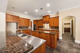 21710 Pino Ln, Crosby, TX 77532 - Photo 17