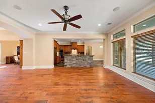 21710 Pino Ln, Crosby, TX 77532 - Photo 15