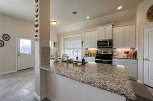 13301 Suntail Ct, Texas City, TX 77568 - Photo 17