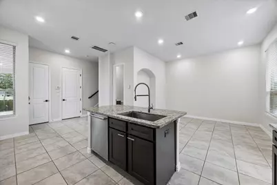 1606 Ryon Falls Drive, Richmond, TX 77469 - Photo 9