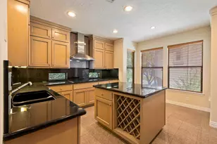 628 Bomar St, Houston, TX 77006 - Photo 7