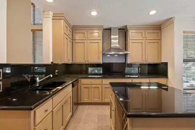 628 Bomar Street, Houston, TX 77006 - Photo 13