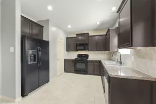 13939 Long Meadow Dr, Houston, TX 77047 - Photo 11