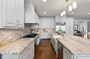 14122 Barryknoll Ln, Houston, TX 77079 - Photo 17