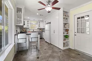 1427 Adkins Rd, Houston, TX 77055 - Photo 7