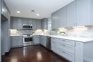 9638 Meadowland Dr, Houston, TX 77063 - Photo 9