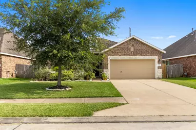 4610 Legends Bay Drive, Baytown, TX 77523 - Photo 3