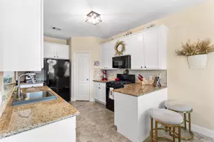 4610 Legends Bay Dr, Baytown, TX 77523 - Photo 17