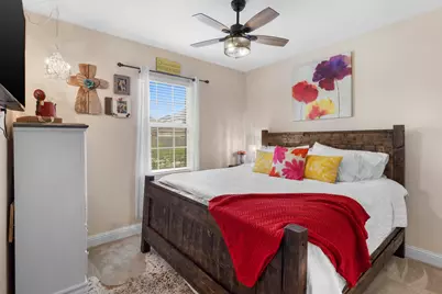 4610 Legends Bay Drive, Baytown, TX 77523 - Photo 5