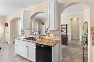 4610 Legends Bay Dr, Baytown, TX 77523 - Photo 15