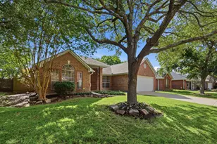 16918 Serenity Cove Cir, Friendswood, TX 77546 - Photo 3