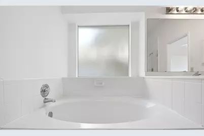 16918 Serenity Cove Circle, Friendswood, TX 77546 - Photo 23
