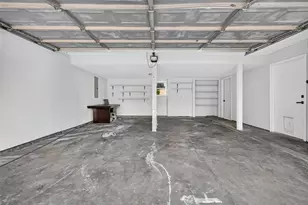 6707 Burning Tree Dr, Houston, TX 77036 - Photo 21