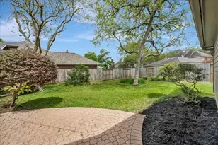 11819 Mighty Redwood Dr, Houston, TX 77059 - Photo 35