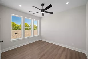 921 E 38th St, Houston, TX 77022 - Photo 29