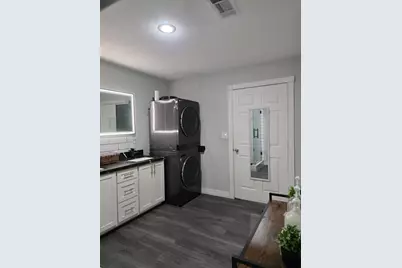 8850 Howard Drive, Houston, TX 77017 - Photo 13