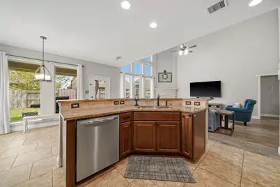 13711 Cutler Springs Court, Pearland, TX 77584 - Photo 17