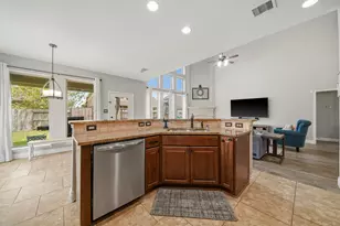 13711 Cutler Springs Ct, Pearland, TX 77584 - Photo 17
