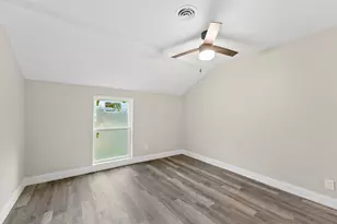 1405 Palm St, La Marque, TX 77568 - Photo 19