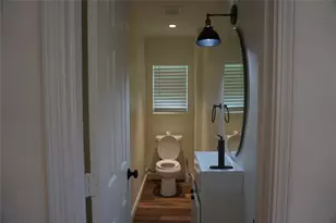1610 Antoine Dr, Houston, TX 77055 - Photo 21