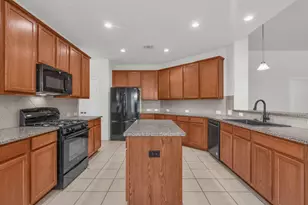 9978 Golden Field Ln, Brookshire, TX 77423 - Photo 15