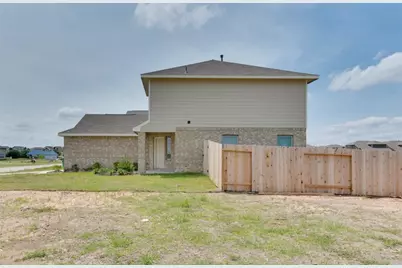 11020 N Lake Mist Lane, Willis, TX 77318 - Photo 5