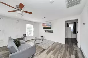 12 Stiles St, Houston, TX 77011 - Photo 25