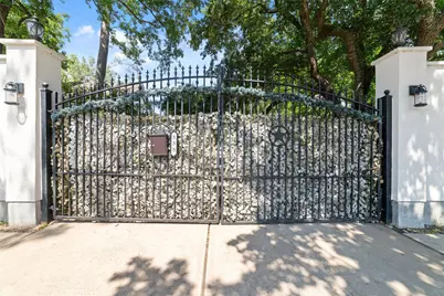 335 Voss Road, Houston, TX 77024 - Photo 15