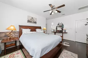 335 Voss Rd, Houston, TX 77024 - Photo 29