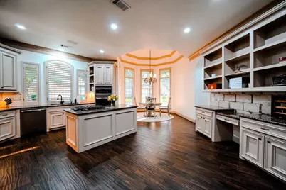 60 Champion Villa Drive, Houston, TX 77069 - Photo 13
