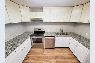 4914 Higgins Street, Houston, TX 77033 - Photo 3