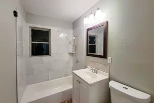 4914 Higgins St, Houston, TX 77033 - Photo 5