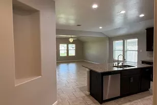 3042 Specklebelly Dr., Baytown, TX 77521 - Photo 3