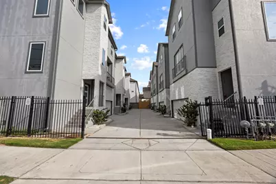1565 W 22nd Street, Houston, TX 77008 - Photo 15