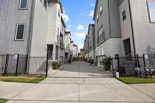 1565 W 22nd St, Houston, TX 77008 - Photo 15