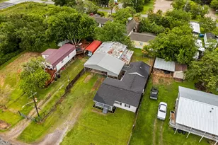 221 11th St, Dickinson, TX 77539 - Photo 25