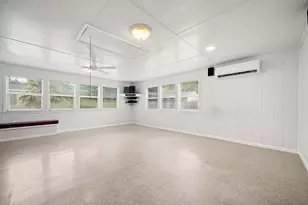 221 11th St, Dickinson, TX 77539 - Photo 11