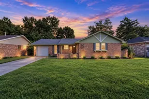 1514 Hidden Valley Dr, Houston, TX 77088 - Photo 1